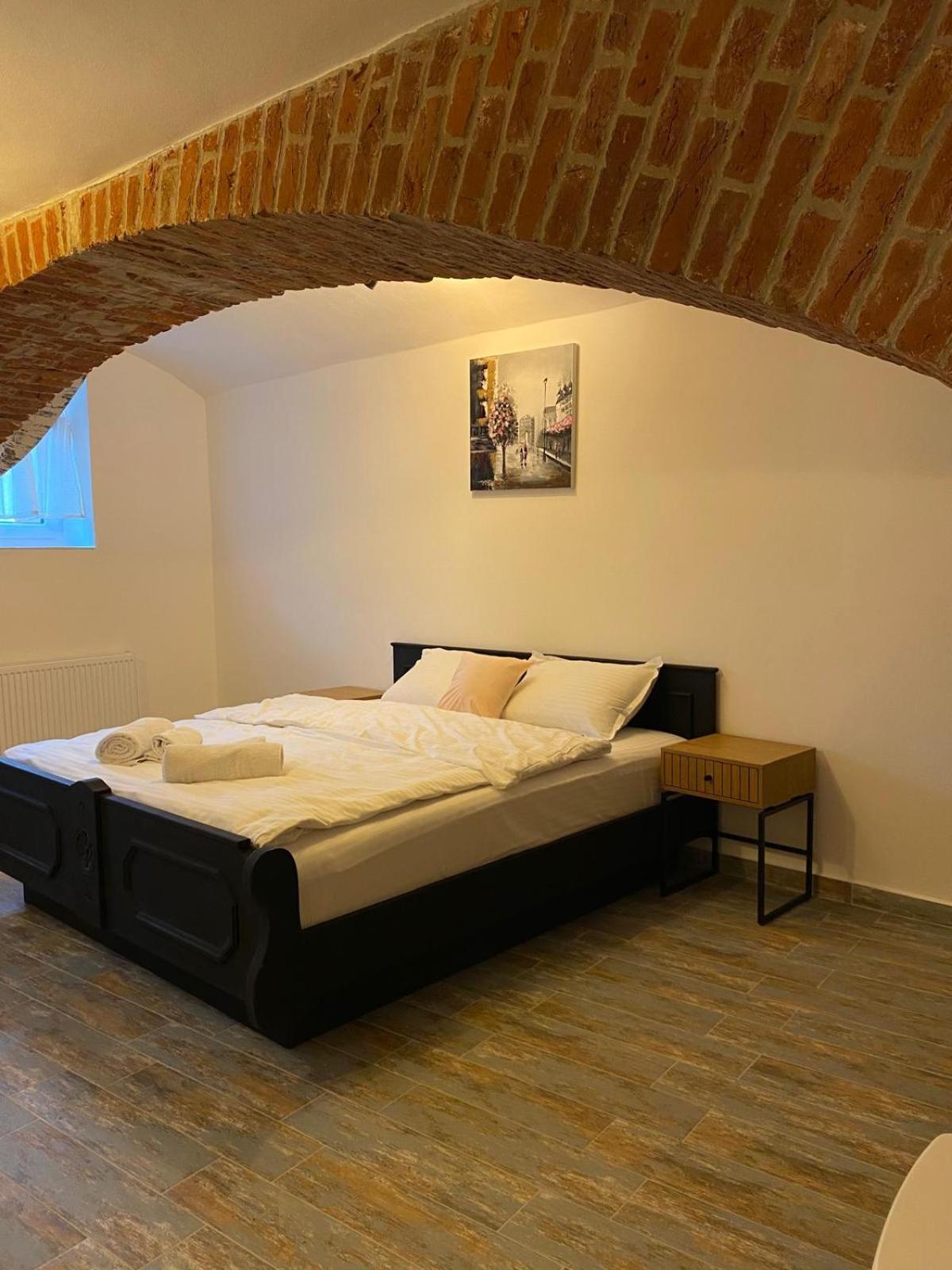 Liberte Apartments Oradea Exterior foto